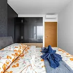 Panorama 1-bedroom On Floor 13 With View And Parking By Skyviews * Bratislava