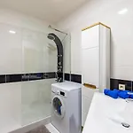 Panorama 1-bedroom On Floor 13 With View And Parking By Skyviews * Bratislava