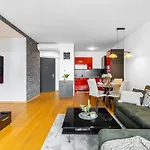 Panorama 1-Bedroom Apartment On Floor 13 With City View And Parking By Skyviews Bratislava