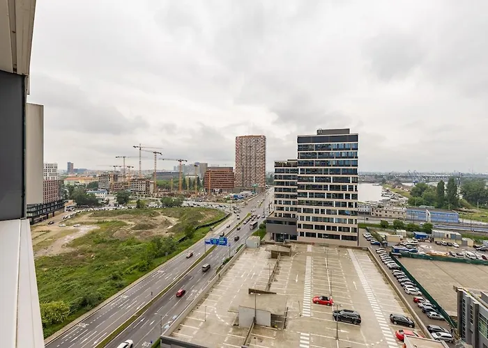 Apartman Panorama 1-Bedroom Apartment On Floor 13 With City View And Parking By Skyviews
