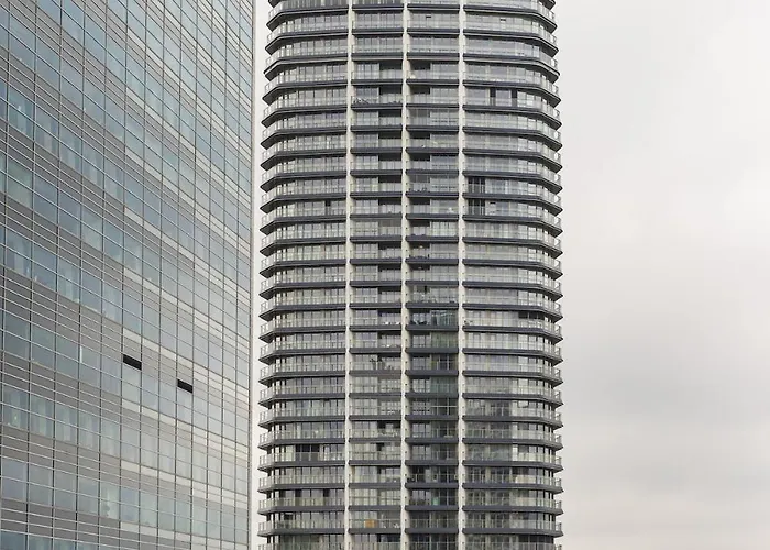Apartman Panorama 1-Bedroom Apartment On Floor 13 With City View And Parking By Skyviews *