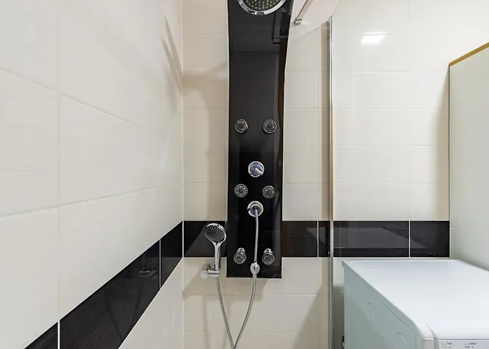 Apartman Panorama 1-Bedroom Apartment On Floor 13 With City View And Parking By Skyviews