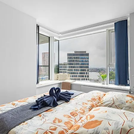Panorama 1-bedroom On Floor 13 With View And Parking By Skyviews Апартаменты *